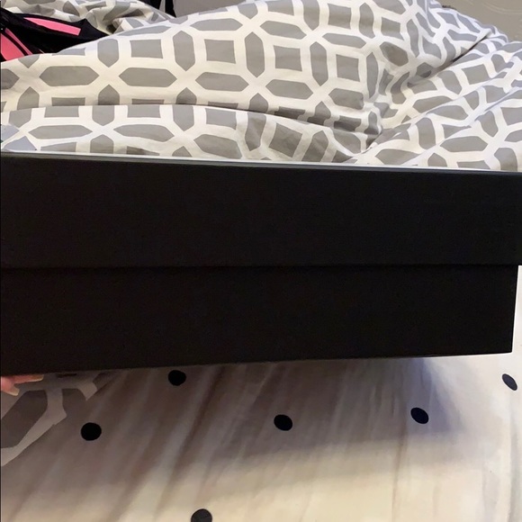 Gucci box - Picture 2 of 3